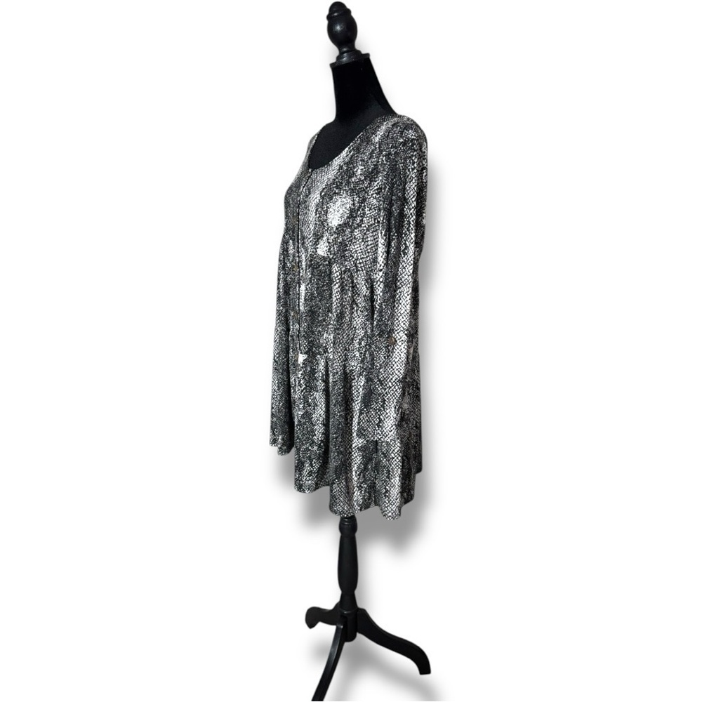 Kenedik Black/White/Gray Scoop Neck Relaxed Tiered 3/4 Sleeve Tunic/Mini Dress - Picture 5 of 16